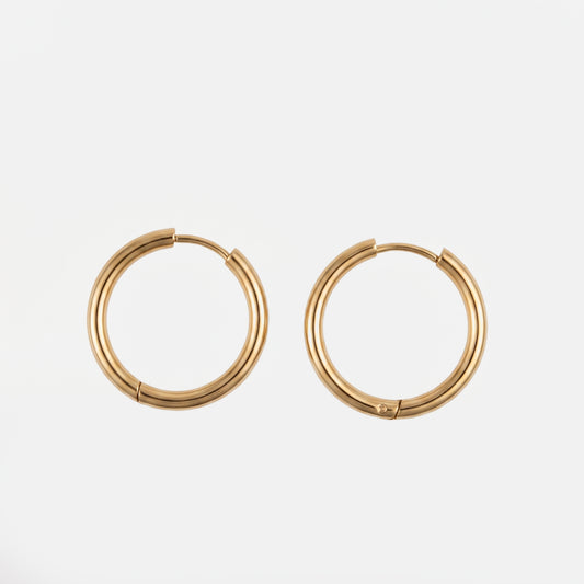 THE CLARA™ Everyday Huggie Hoops Earrings